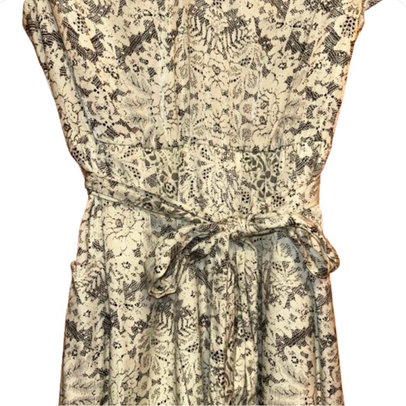 Tulle by Anthro Women’s Medium White & Black Floral Tie Cinch Waist Mini Dress - Picture 4 of 13